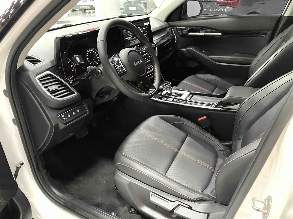Kia Run proudly AOPAO 1.5L CVT Trend Edition 2022 — миниатюра 4