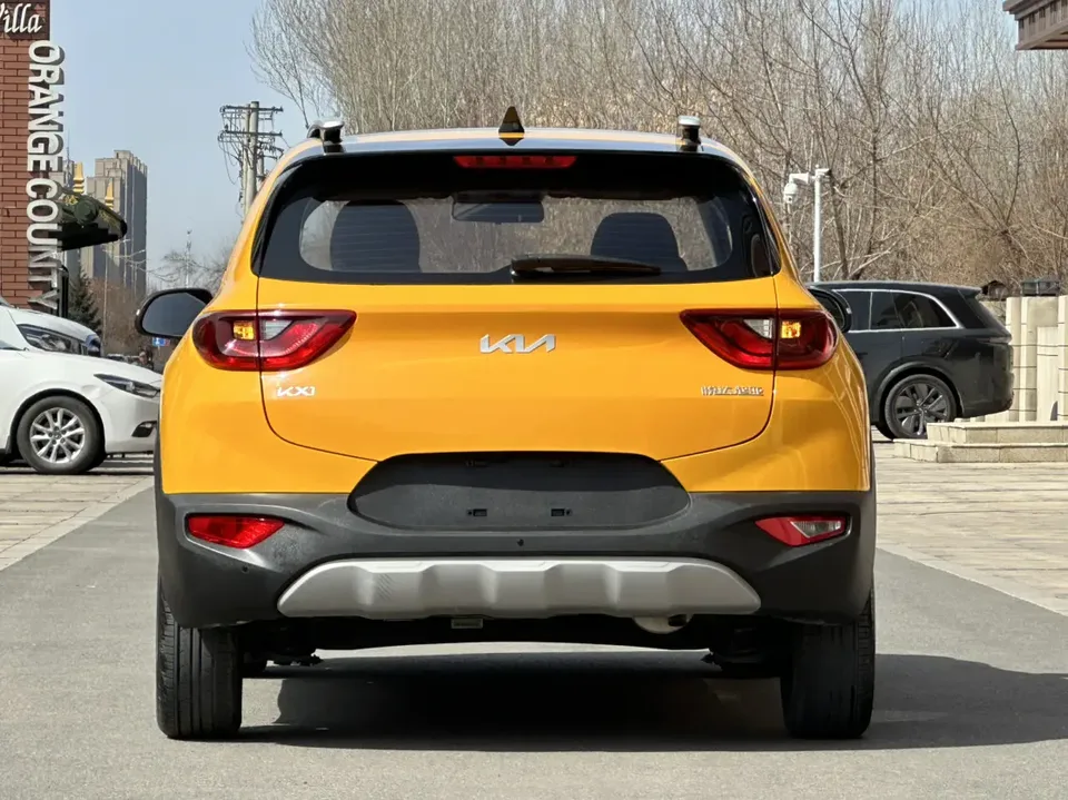 Kia KX1 Yipao 2021 Yipao facelift 1.4L CVT sunroof model 2022 — thumbnail 2