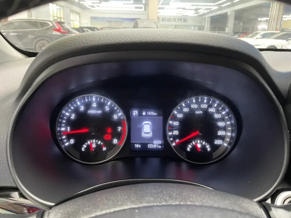 Kia KX1 Yipao facelift 1.4L CVT Fun Edition 2023 — миниатюра 3
