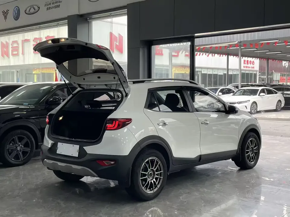 Kia KX1 Yipao facelift 1.4L CVT Fun Edition 2022 — миниатюра 5