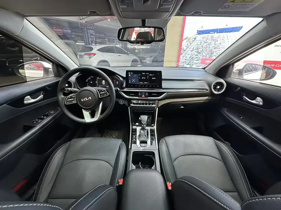 Kia K3 K3 2021 1.5L IVT Deluxe Edition 2023 — thumbnail 5