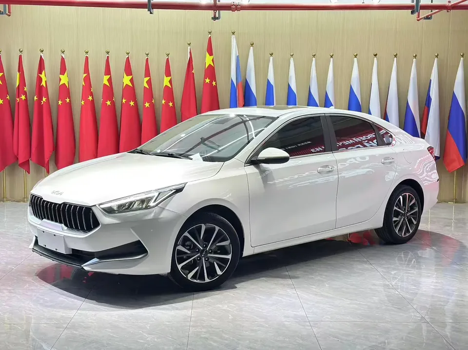 Kia K3 K3 2021 1.5L IVT Deluxe Edition 2023 — photo 1, buy with delivery to Moscow