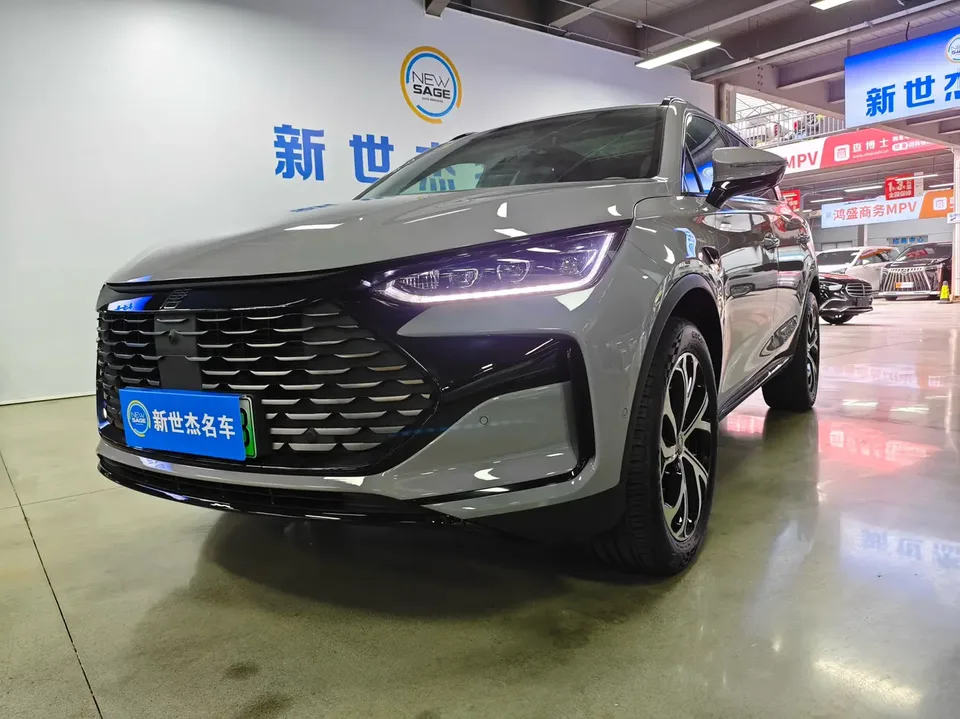 BYD Tang DM 2025