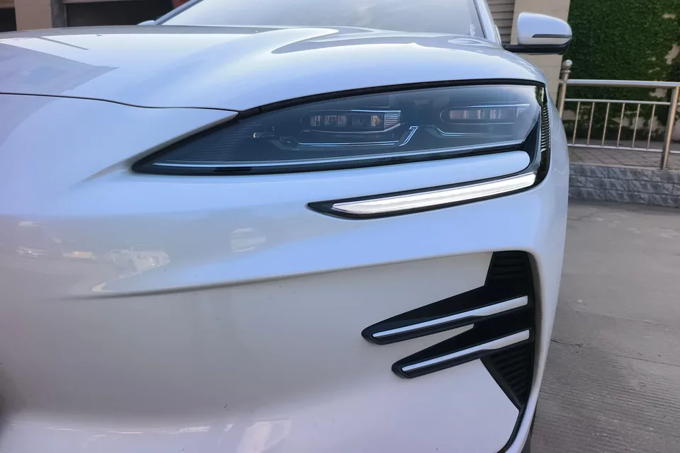 BYD Song PLUS EV Honor Edition 520KM Luxury Model 2024 — миниатюра 5