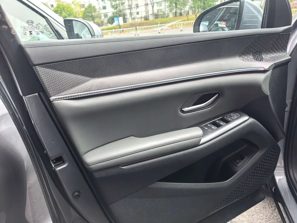 BYD Song Pro DM Second Generation Intelligent Driving Edition DM-i 115KM Beyond Edition 2025 — миниатюра 4