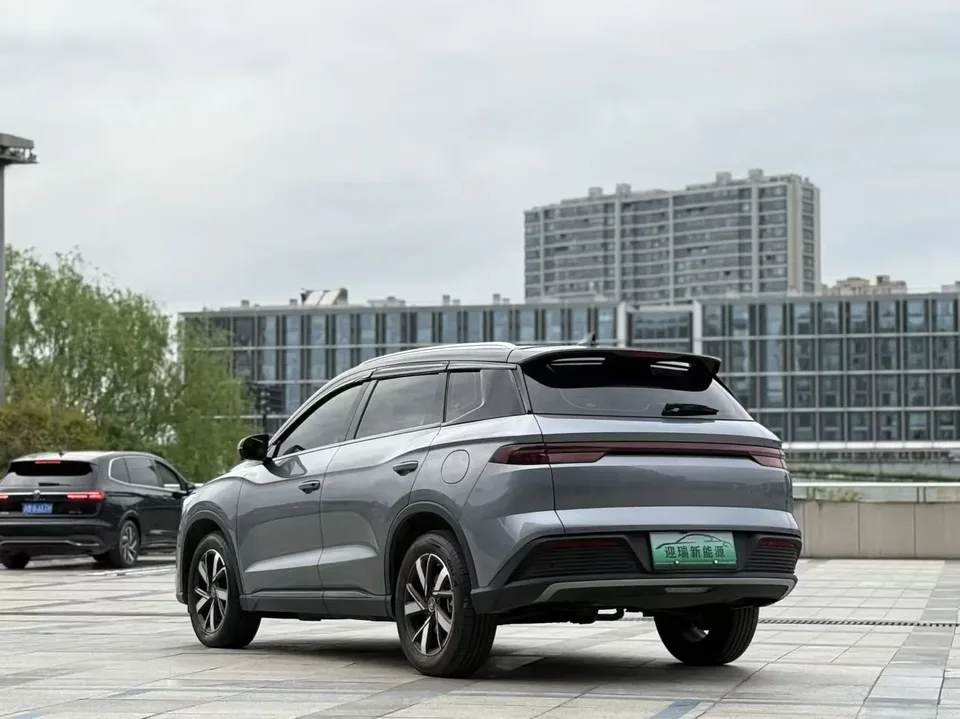 BYD Song Pro DM DM-i Honor Edition 71km Beyond Edition 2024 — миниатюра 2