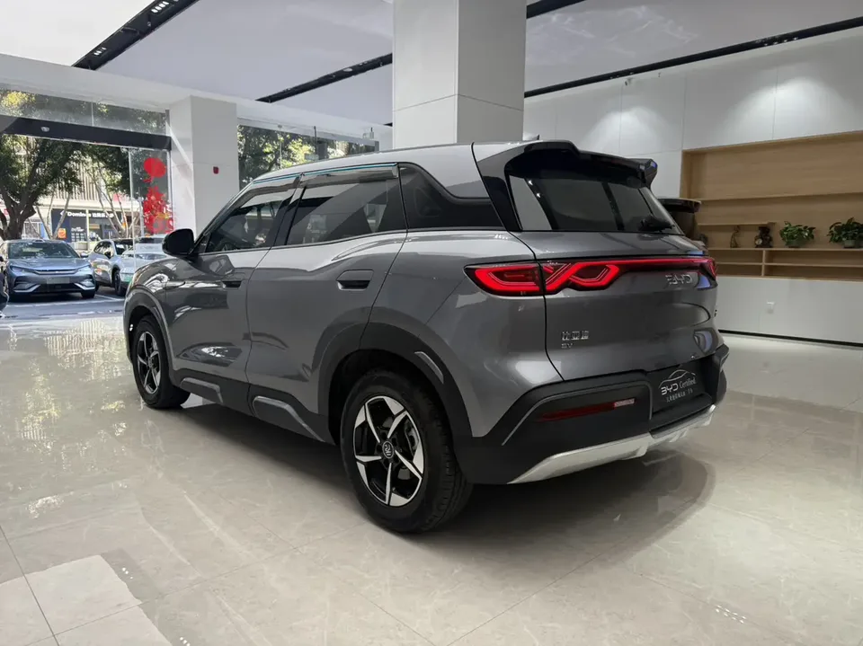 BYD Yuan Up 401KM Leading Model 2025 — миниатюра 2