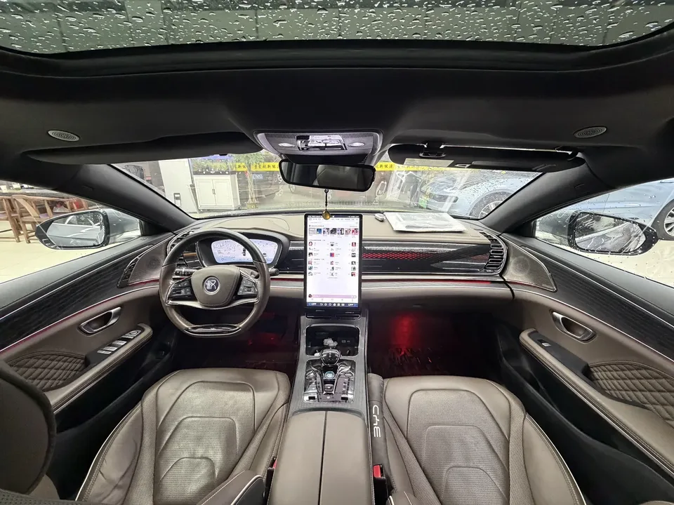 BYD Han DM DM-i 121KM Premium Edition 2022 — миниатюра 5