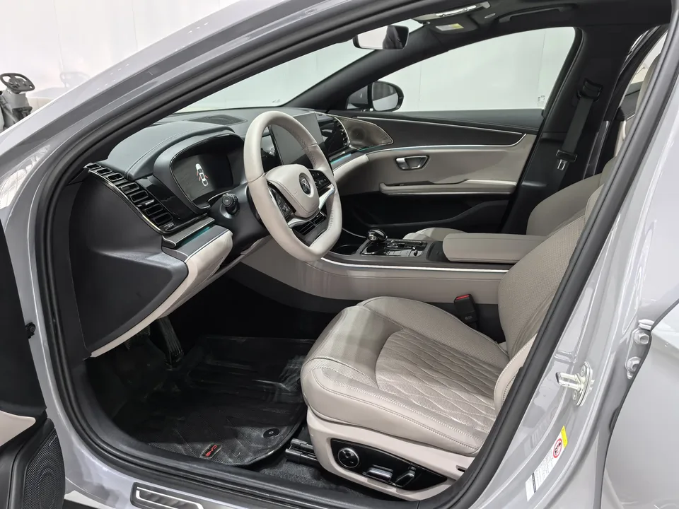 BYD Han DM Intelligent Driving Edition DM-i 125KM LiDAR Flagship Model 2025 — миниатюра 5