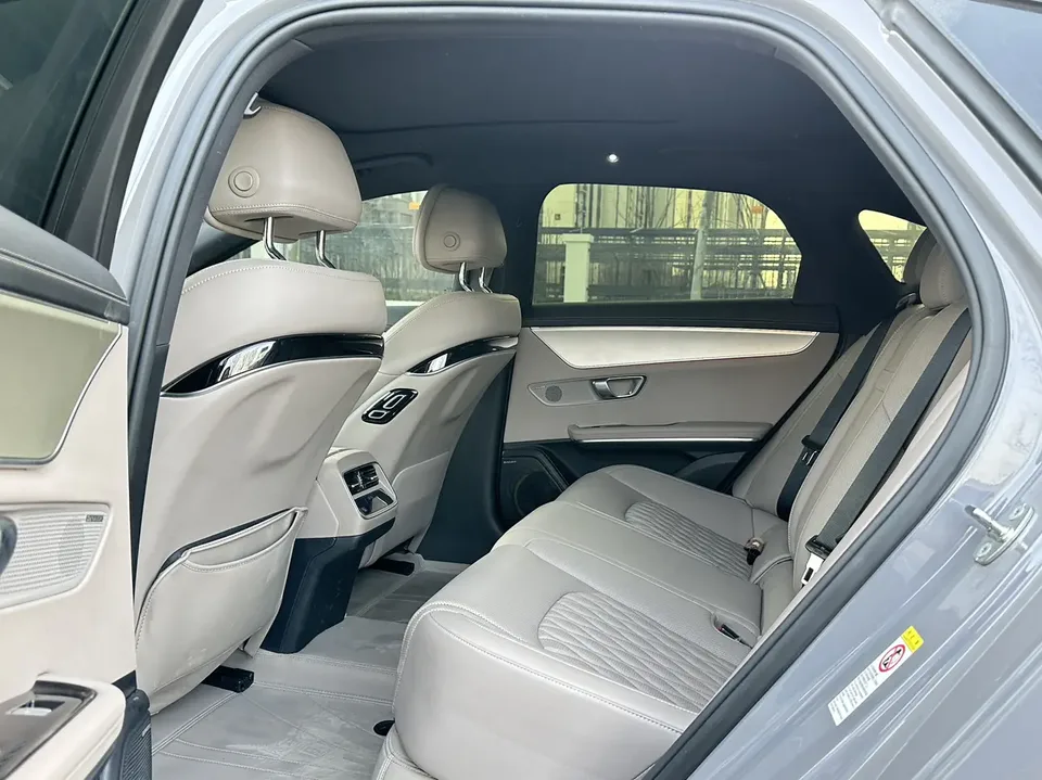 BYD Han DM Han DM 2025 DM-i 125KM Premium Edition 2025 — миниатюра 3