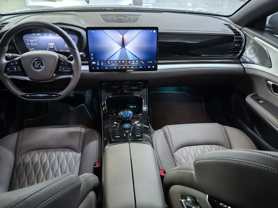 BYD Han DM Han DM 2025 DM-i 125KM Elite 2025 — миниатюра 3