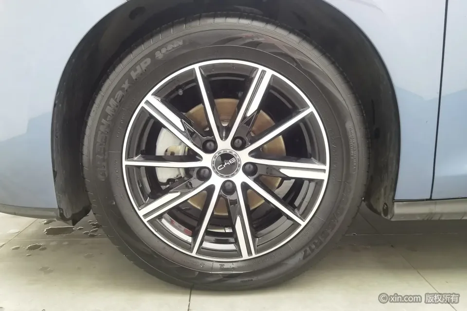 BYD Seal 06DM DM-i 120KM Premium Edition 2025 — миниатюра 5