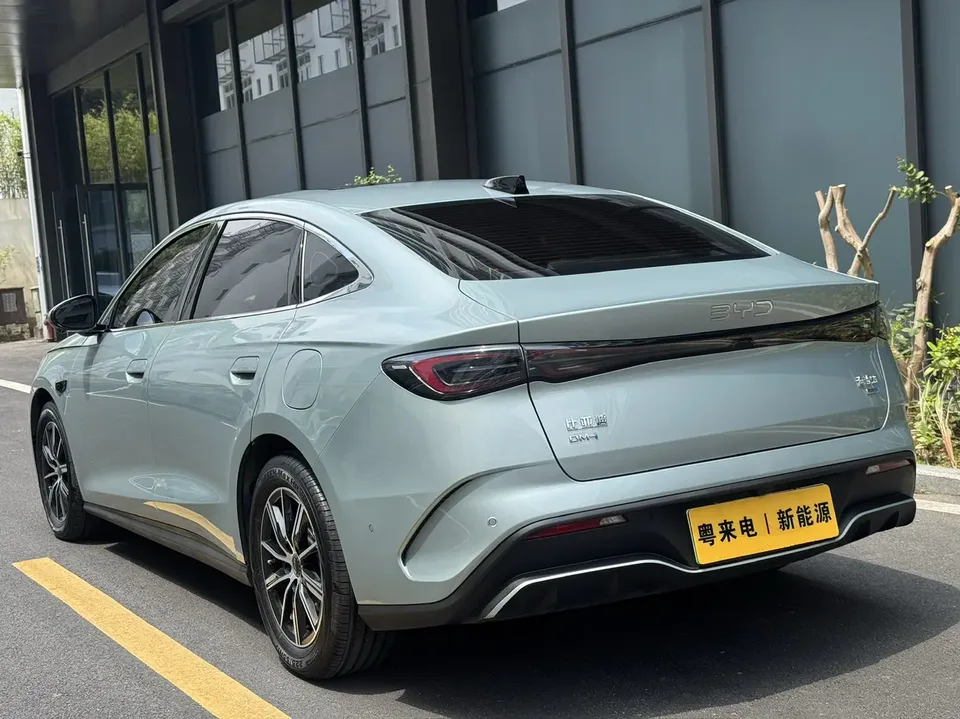BYD Seal 06DM Seal 06DM DM-i 120KM Premium Edition 2025 — thumbnail 2
