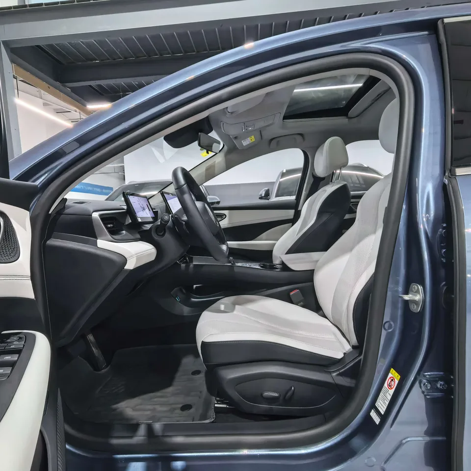 BYD Seal 05DM Intelligent Driving Edition DM-i 120KM Flagship Model 2025 — миниатюра 3