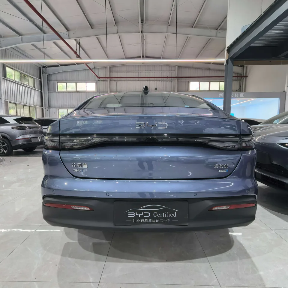 BYD Seal 05DM Intelligent Driving Edition DM-i 120KM Flagship Model 2025 — миниатюра 4