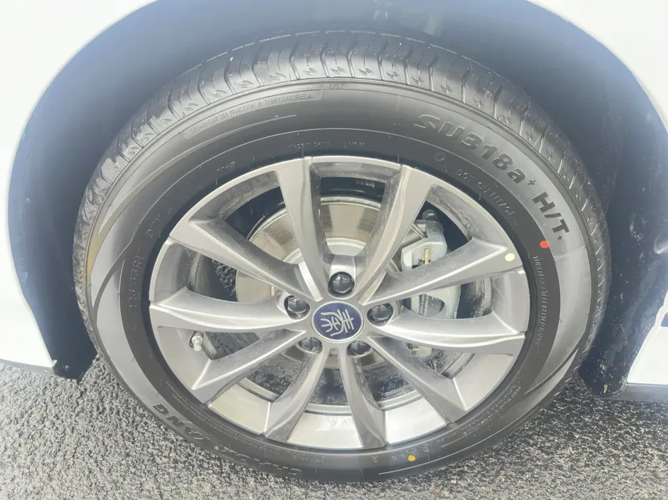 BYD Qin L EV 470km Leading Model 2026 — миниатюра 3