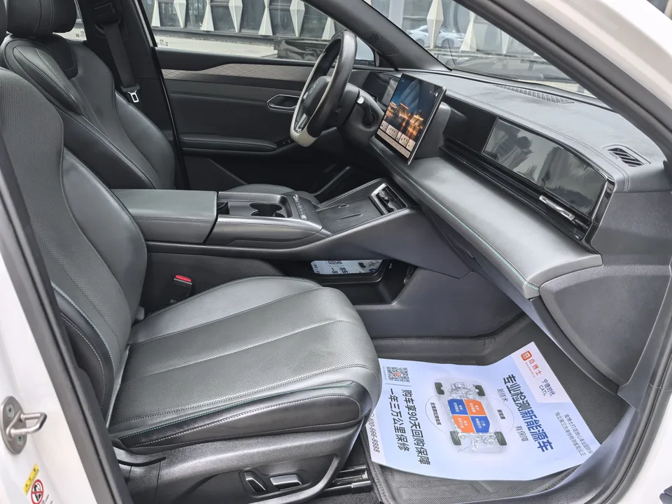 BYD Qin L EV 545km Excellence Edition 2025 — миниатюра 3