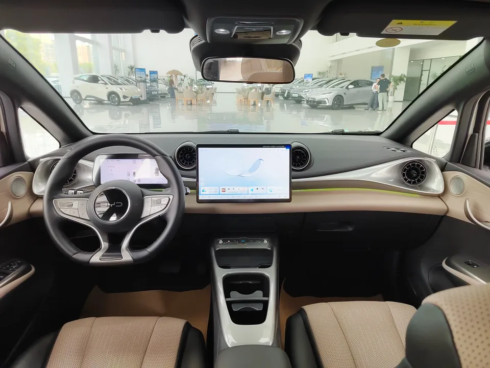 BYD Dolphin Smart Driving Edition 410KM Fashion Edition 2025 — миниатюра 3