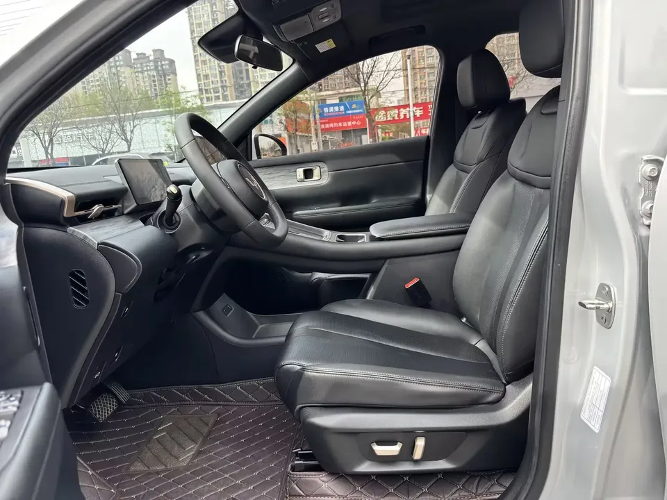 Wuling Starlight S PHEV 130km Flagship Model 2024 — миниатюра 4
