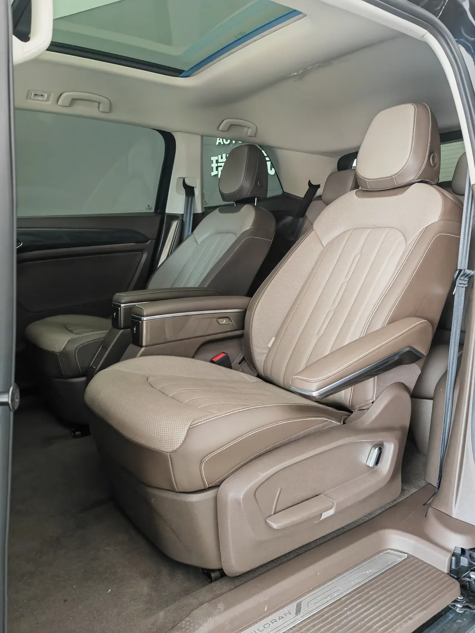 Volkswagen Weiran Weiran 2022 380TSI Grand Chi Edition 2022 — thumbnail 4