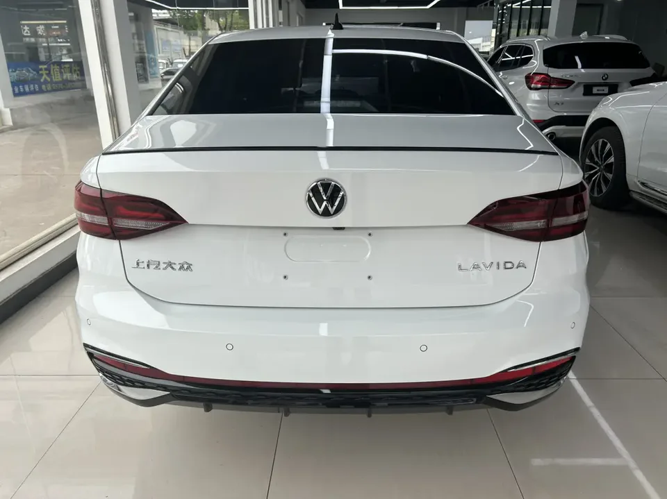 Volkswagen Lavida Lavida 2024 300TSI DSG Starry Sky Leading Edition 2024 — миниатюра 4