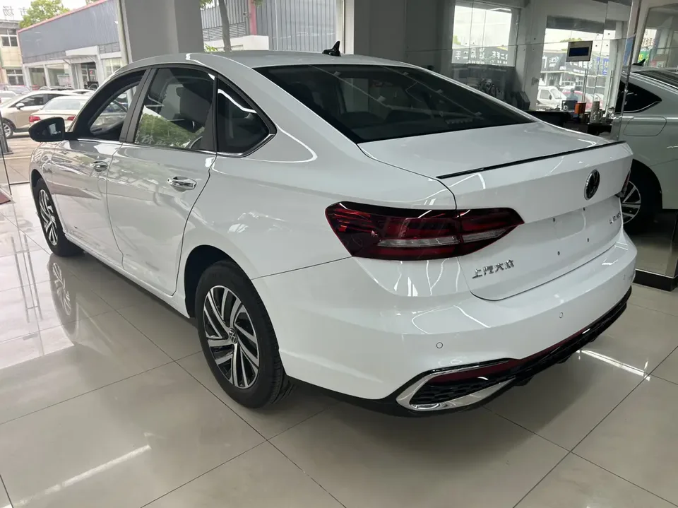 Volkswagen Lavida Lavida 2024 300TSI DSG Starry Sky Leading Edition 2024 — миниатюра 4