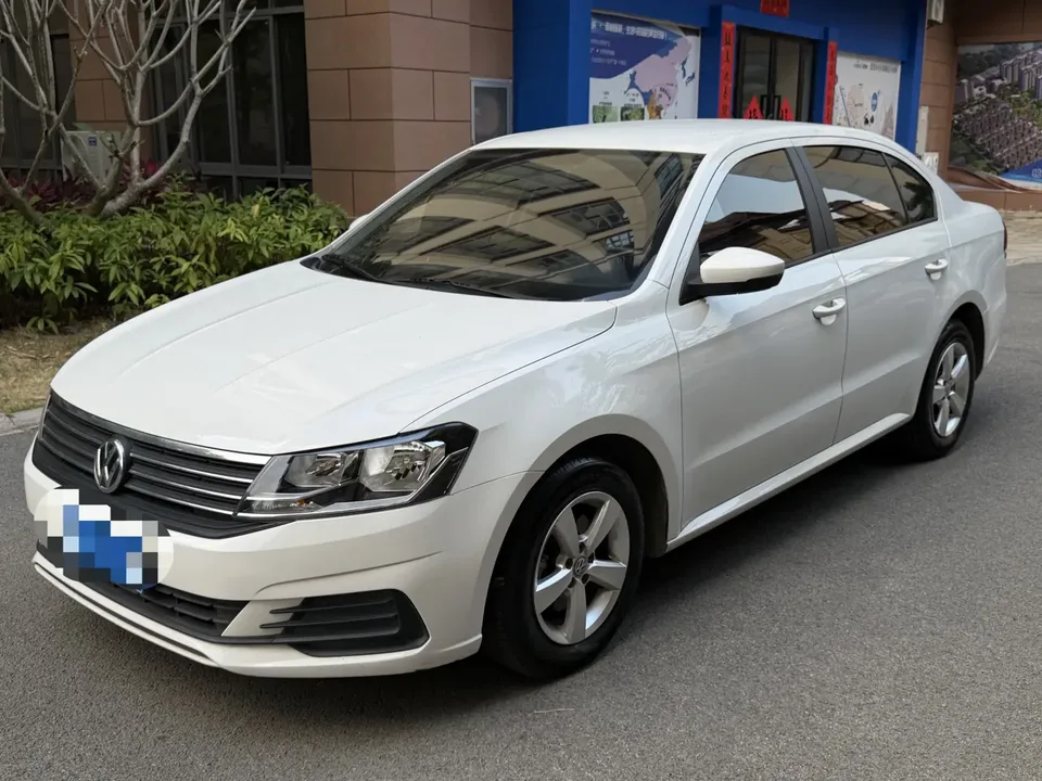 Volkswagen Lavida Lavida 2019 1.5L Automatic Fashion Edition National VI 2022 — photo 1, buy with delivery to Moscow