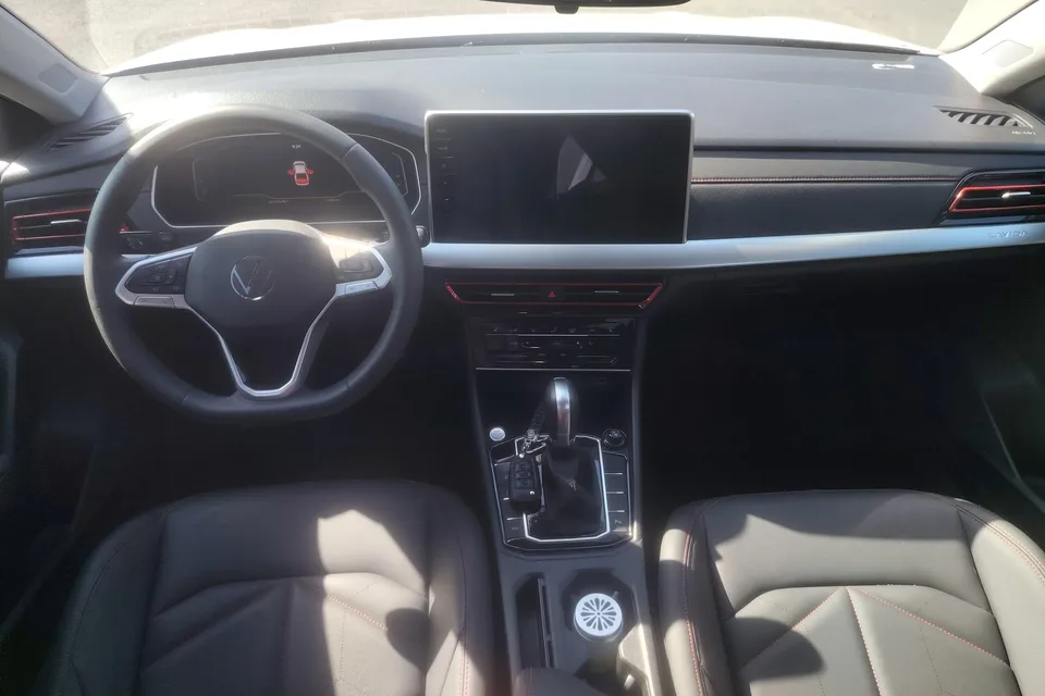 Volkswagen Lavida Lavida 2024 300TSI DSG Starry Sky Leading Edition 2025 — миниатюра 5