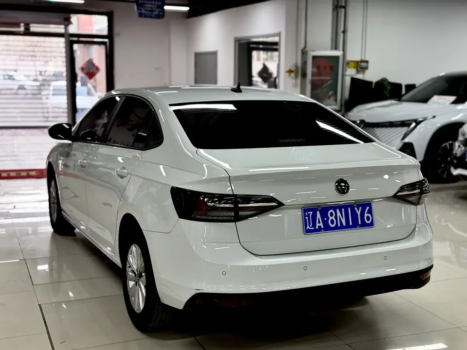 Volkswagen Lavida Lavida 2023 New 1.5L Automatic New Edition 2024 — миниатюра 4