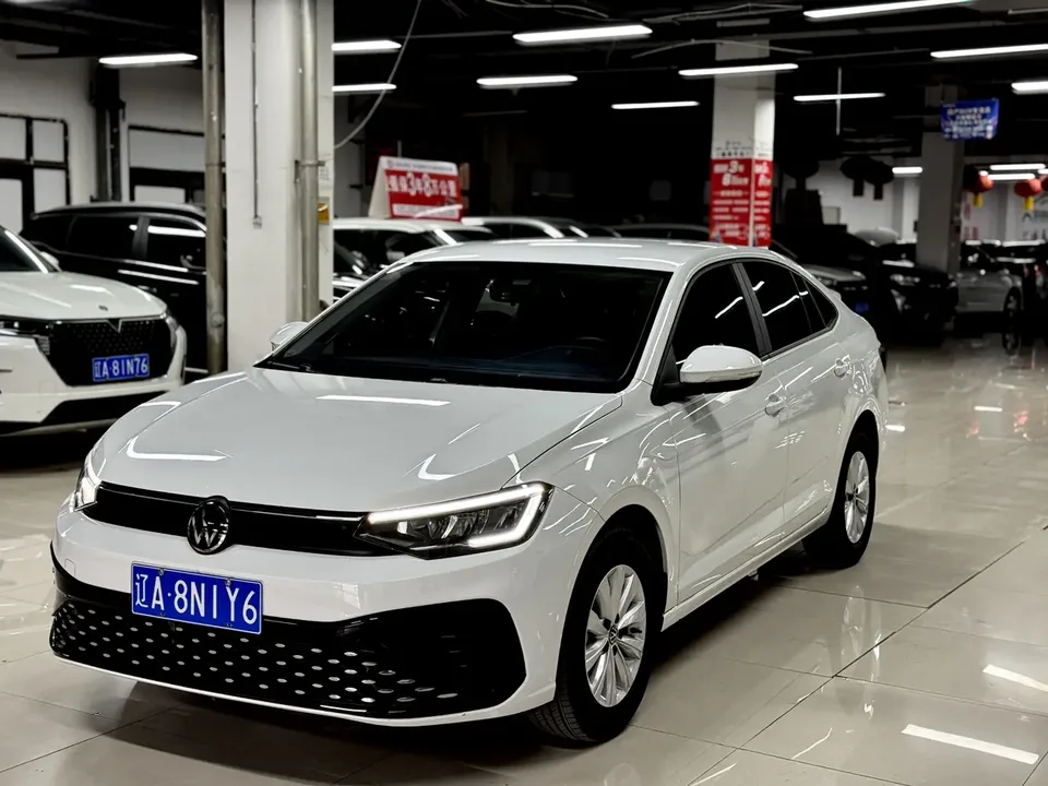 Volkswagen Lavida Lavida 2023 New 1.5L Automatic New Edition 2024 — фото 1, купить с доставкой в Москву