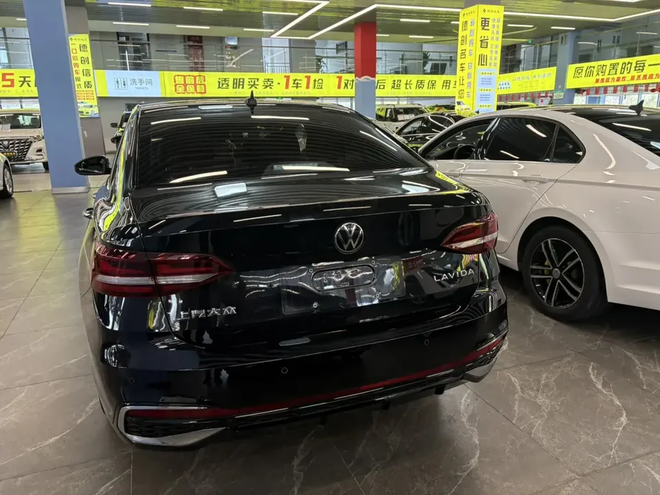 Volkswagen Lavida Lavida 2024 1.5L Automatic 5 Million Edition 2024 — миниатюра 5