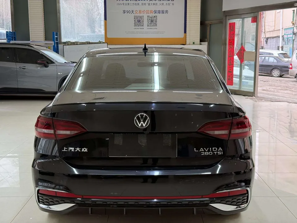 Volkswagen Lavida Lavida 2023 280TSI DSG Starry Sky Edition 2023 — миниатюра 2