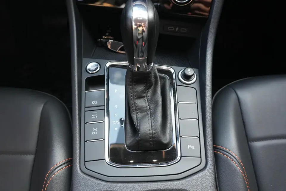 Volkswagen Bora Bora 2023 200TSI DSG Intelligent Driving Edition 2022 — thumbnail 3