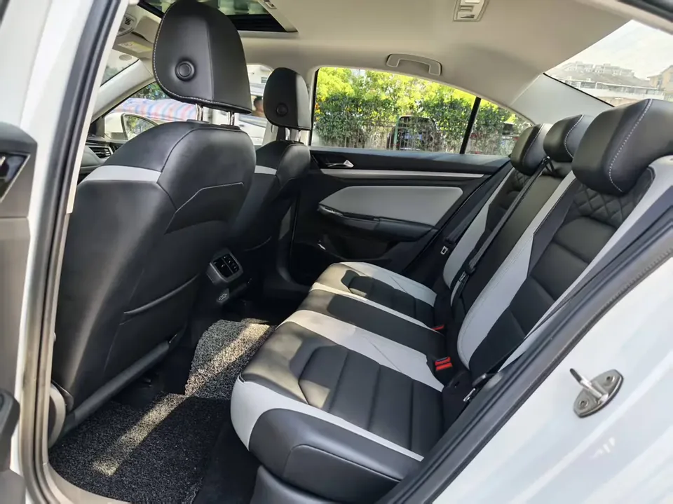 Volkswagen Bora 300TSI DSG Premium Edition 2024 — миниатюра 5