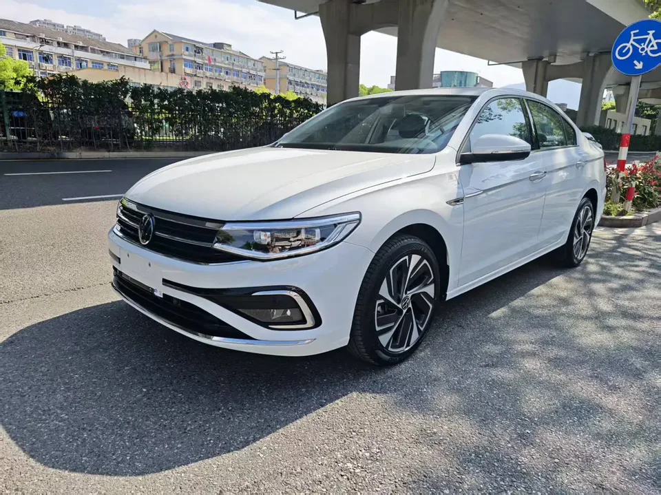 Volkswagen Bora 2024