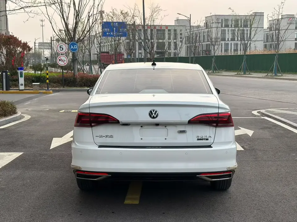 Volkswagen Bora Bora 2021 1.5L Automatic Fashion Smart Edition 2022 — thumbnail 2