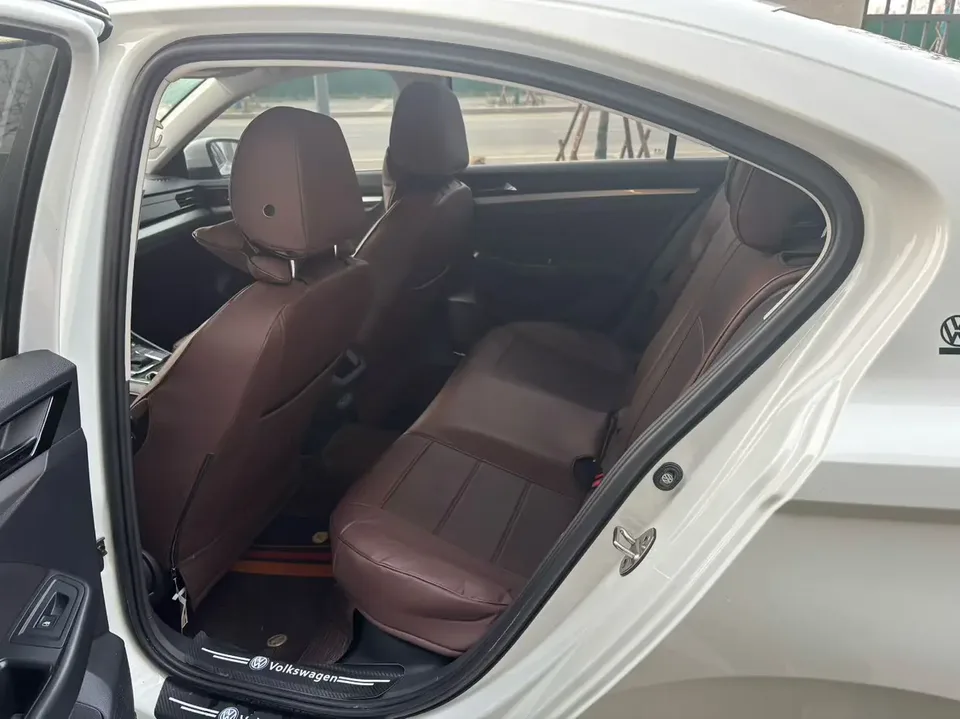 Volkswagen Bora Bora 2021 1.5L Automatic Fashion Smart Edition 2022 — thumbnail 3
