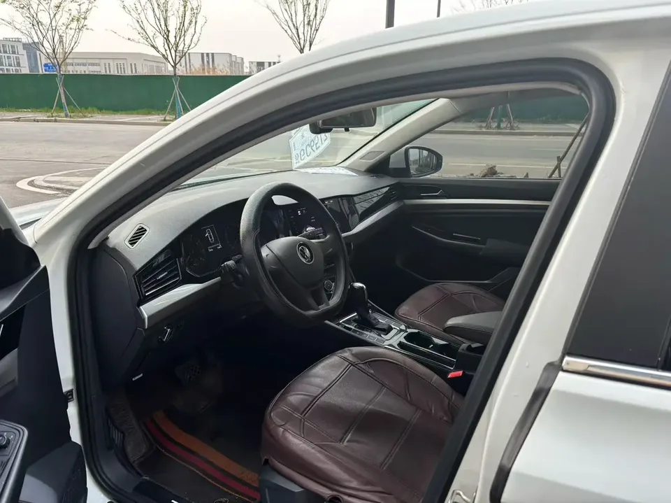 Volkswagen Bora Bora 2021 1.5L Automatic Fashion Smart Edition 2022 — thumbnail 5