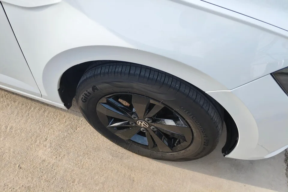Volkswagen Polo facelift Plus 1.5L automatic trendy and cool smart version 2024 — миниатюра 5