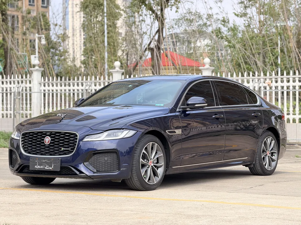 Jaguar XFL Jaguar XFL 2022 2.0T P250 2WD Elite Sports Edition 2022 — photo 1, buy with delivery to Moscow