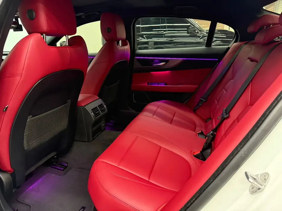 Jaguar XEL XEL 2021 2.0T 250PS R-DYNAMIC S aggressive sports version 2022 — thumbnail 5