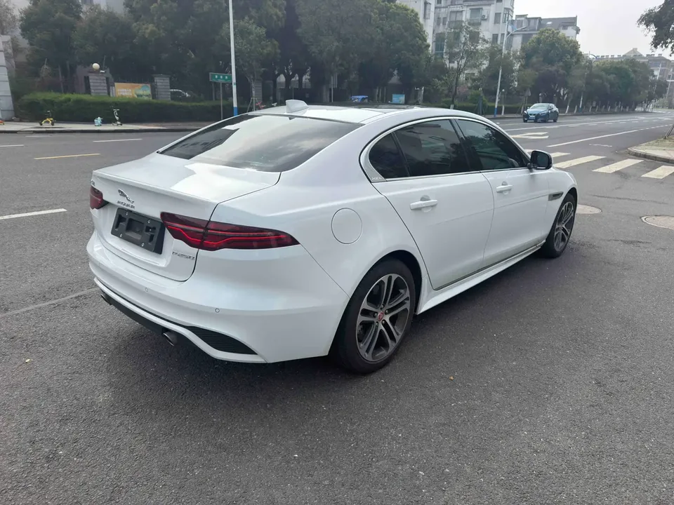 Jaguar XEL Jaguar XEL 2024 2.0T 250PS R-DYNAMIC S aggressive sports version 2025 — миниатюра 2