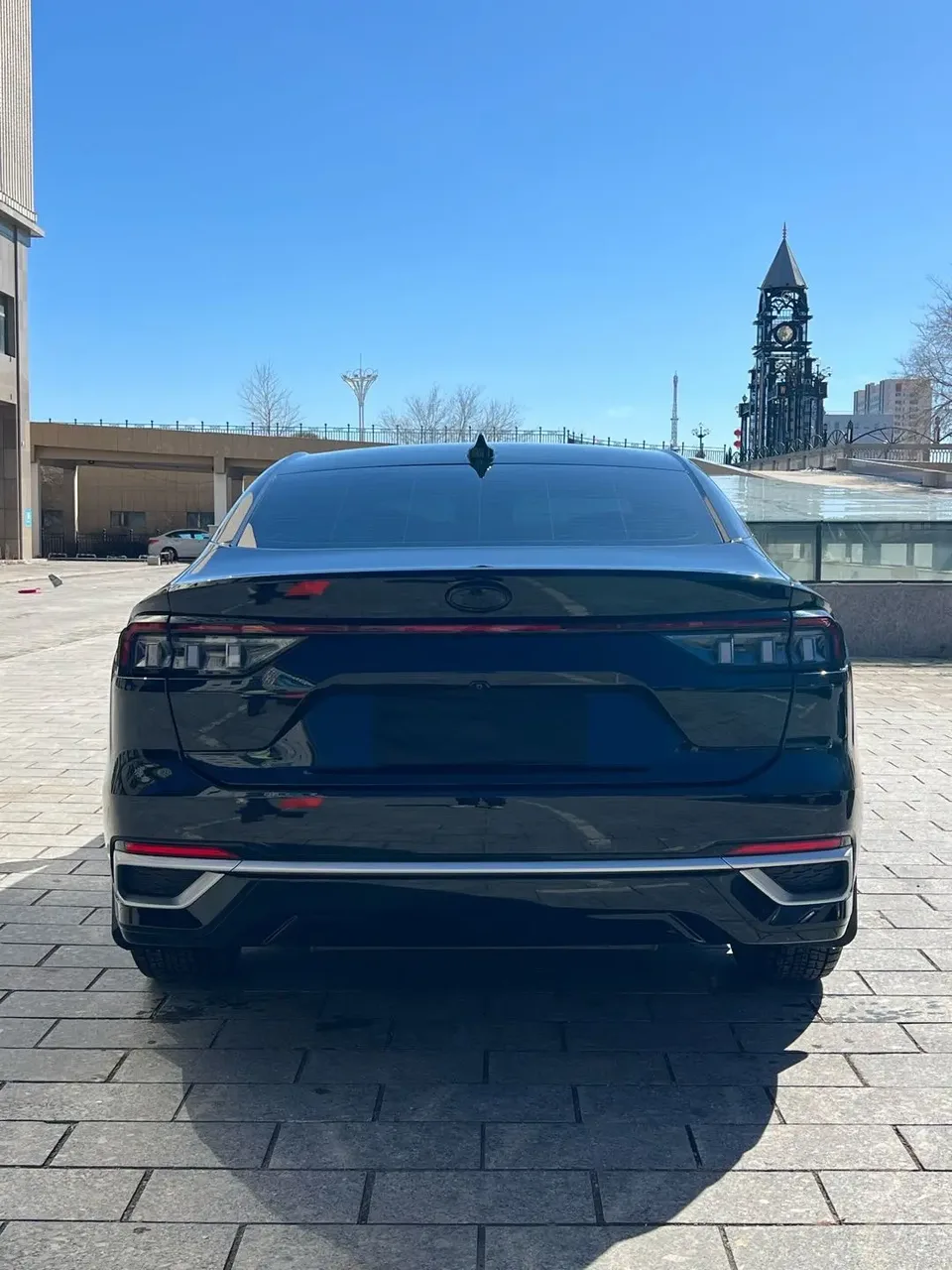 Ford Mondeo facelift EcoBoost 245 luxury model 2023 — миниатюра 2