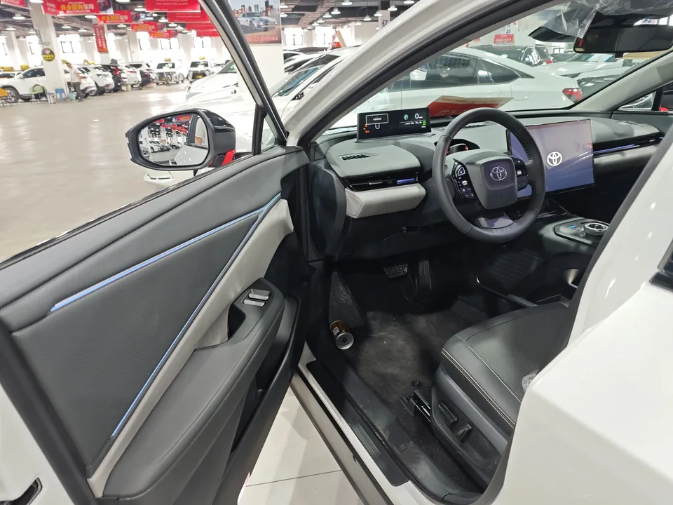 Toyota bZ5 550 PRO Smart Edition 2026 — миниатюра 4