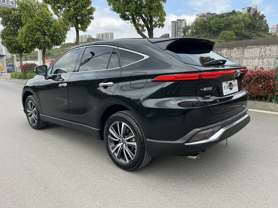 Toyota HARRIER 2.0L CVT 2WD Luxury Edition 2024 — миниатюра 4