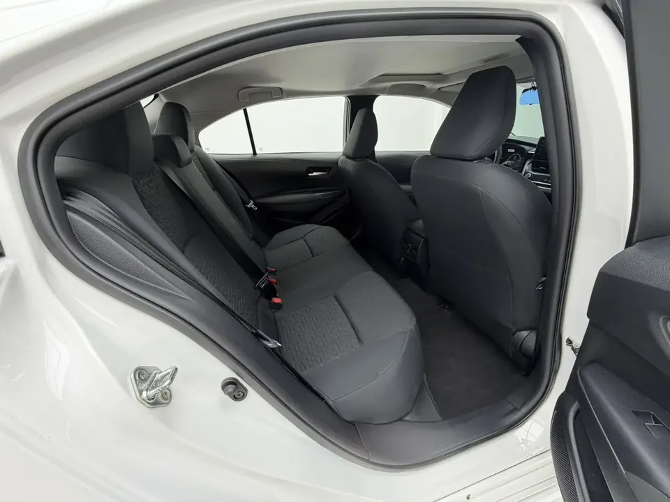 Toyota Corolla 1.5L CVT Elite Edition 2023 — миниатюра 4
