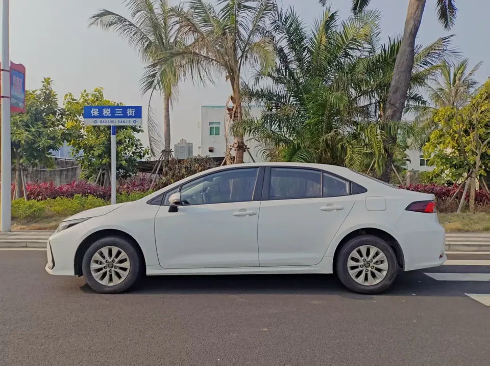 Toyota Corolla Corolla 2022 1.2T S-CVT Pioneer PLUS Edition 2023 — photo 1, buy with delivery to Moscow