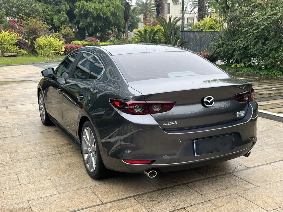 Mazda Axela Mazda3 2023 2.0L Automatic Quality Edition 2023 — thumbnail 2