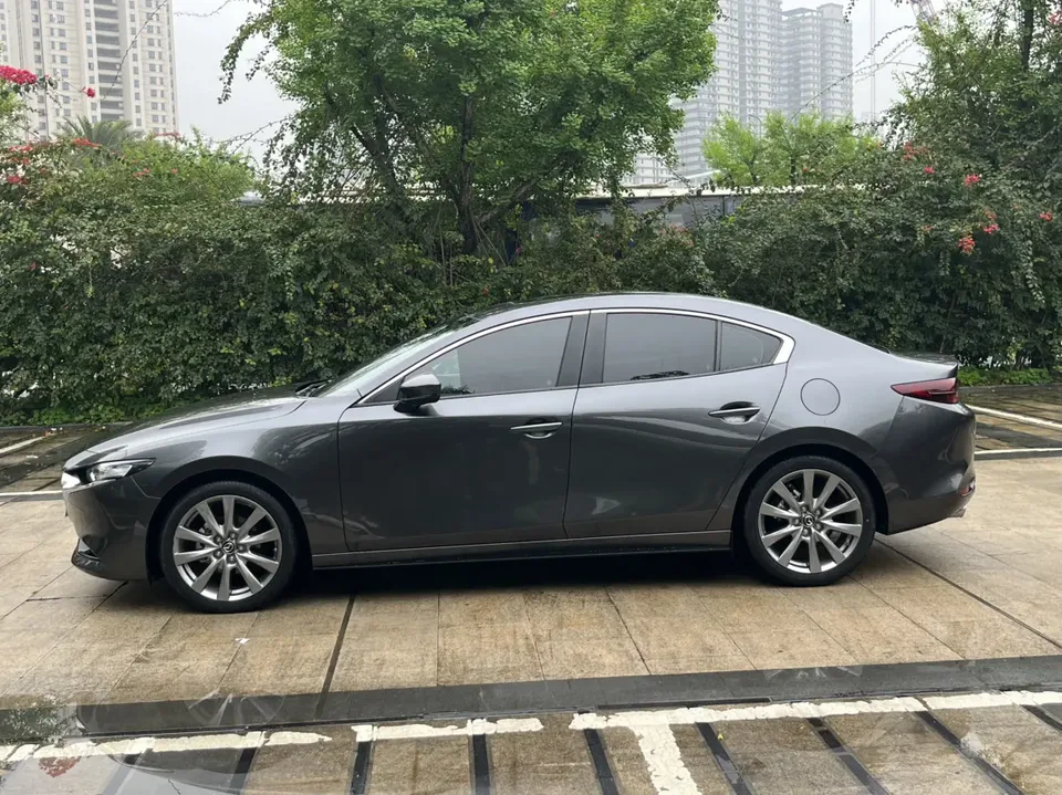 Mazda Axela Mazda3 2023 2.0L Automatic Quality Edition 2023 — thumbnail 4