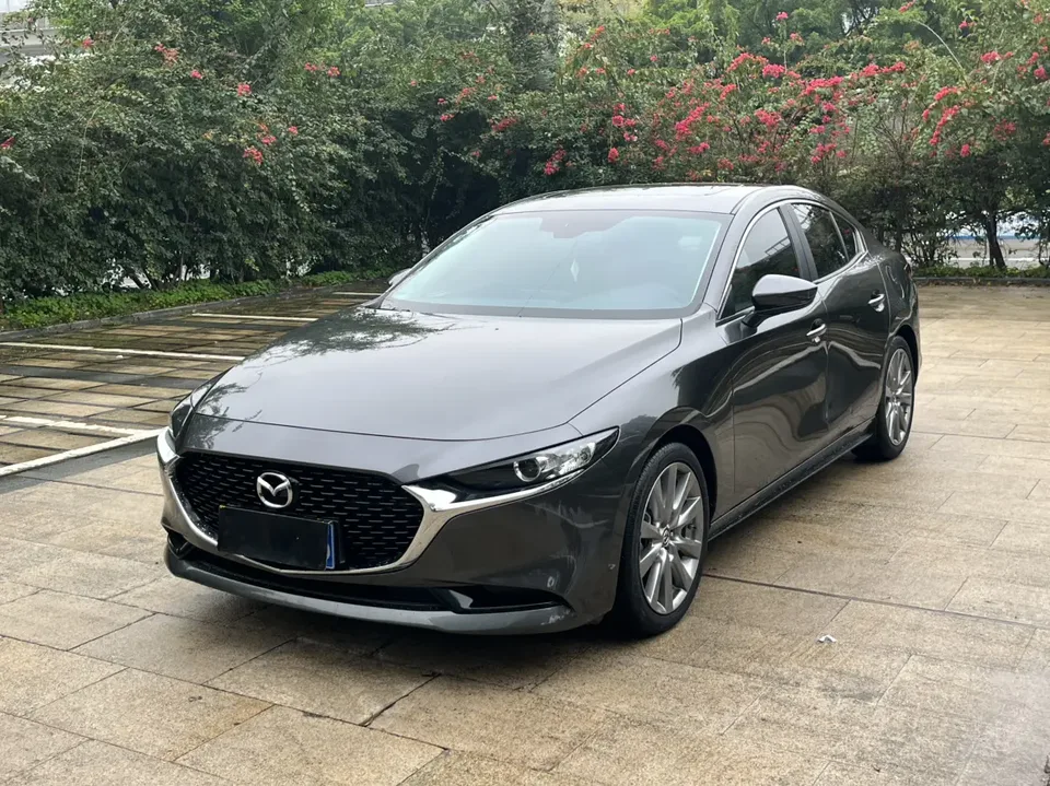 Mazda Axela Mazda3 2023 2.0L Automatic Quality Edition 2023 — photo 1, buy with delivery to Moscow
